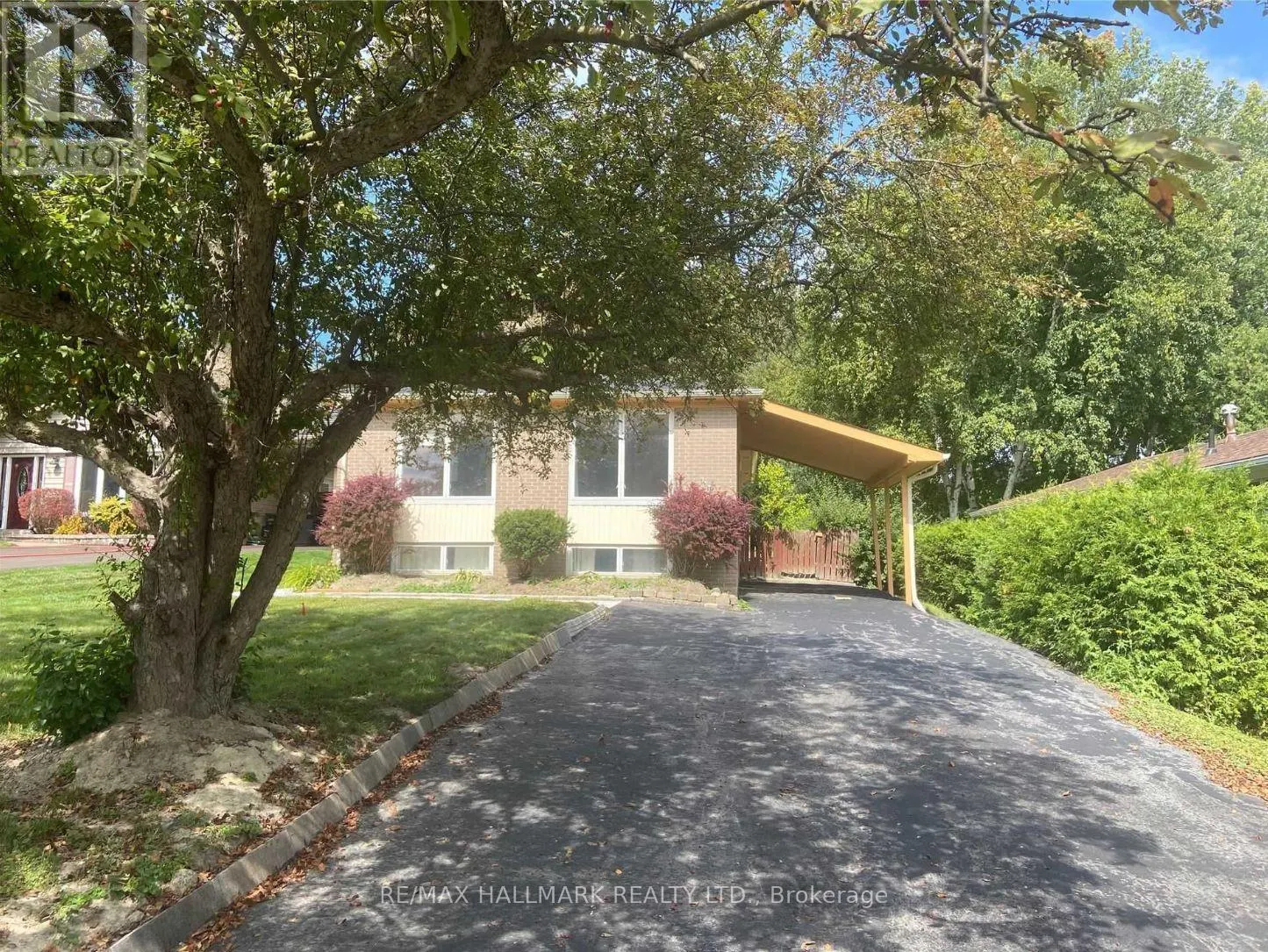 MAIN - 331 ROYWOOD CRESCENT