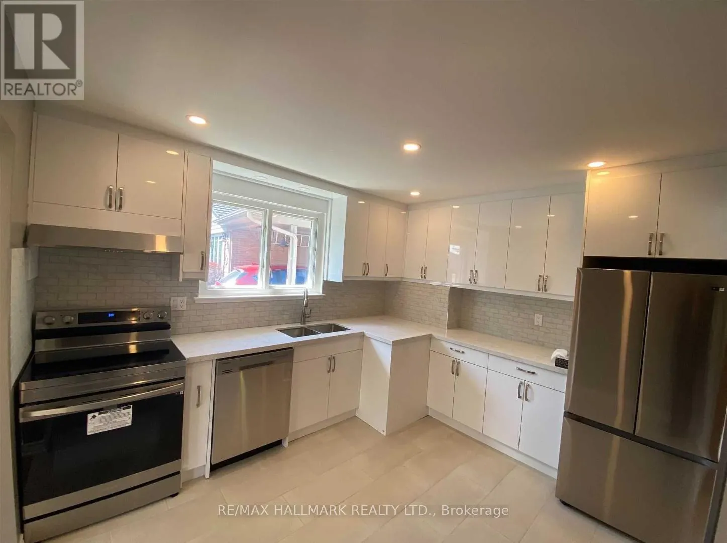 MAIN - 331 ROYWOOD CRESCENT