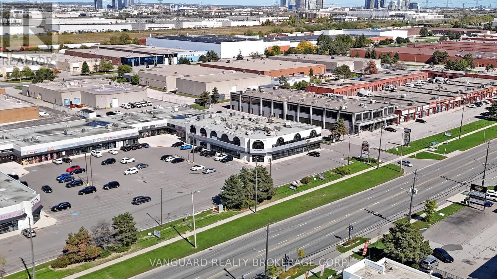 2-4, 201-203 - 4040 STEELES AVENUE