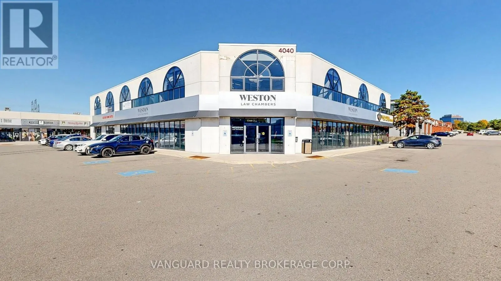 2-4, 201-203 - 4040 STEELES AVENUE