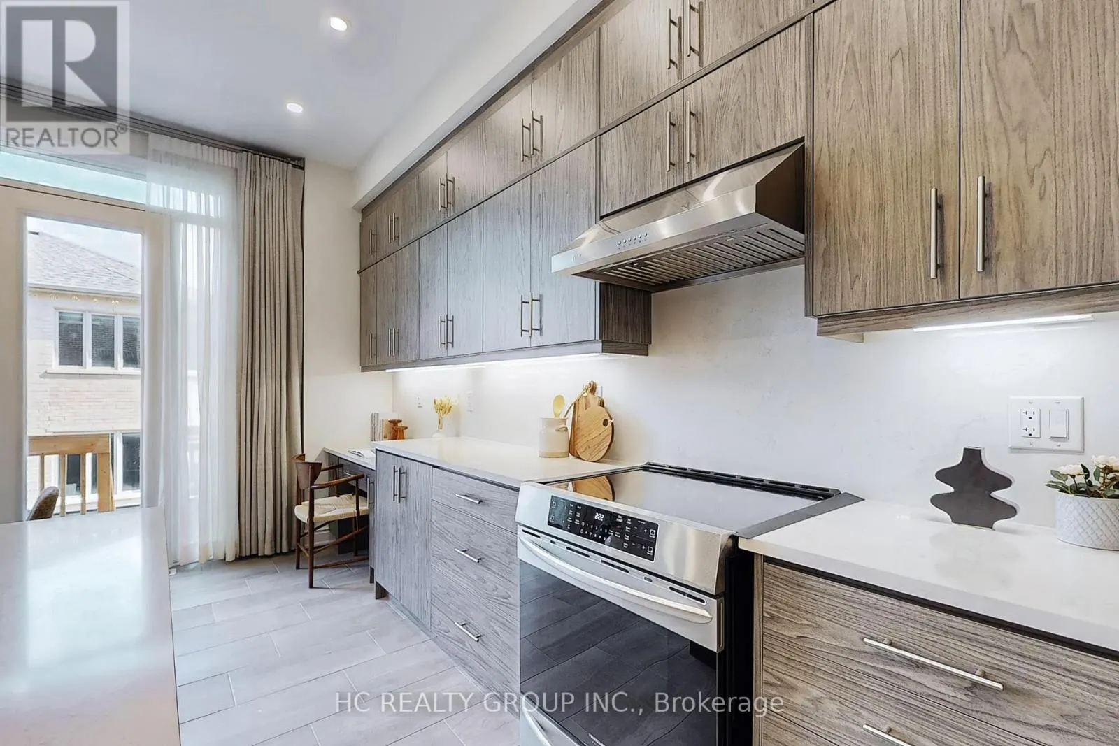 285 BEAVERBRAE DRIVE