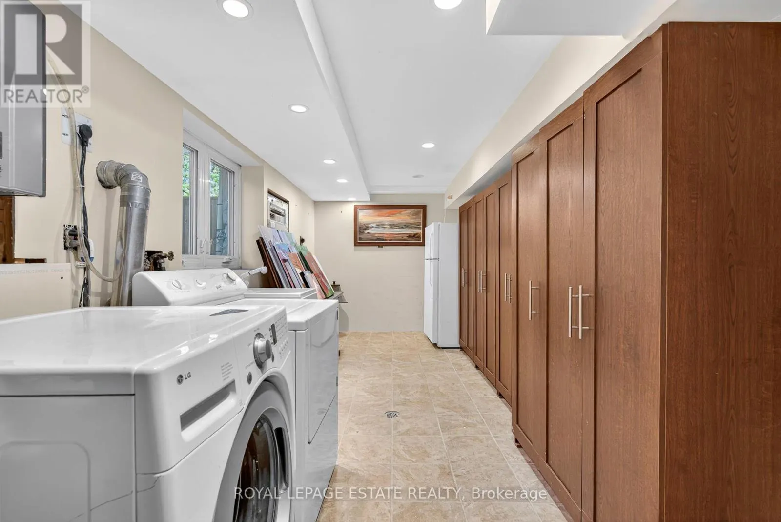 166 KENVALE COURT