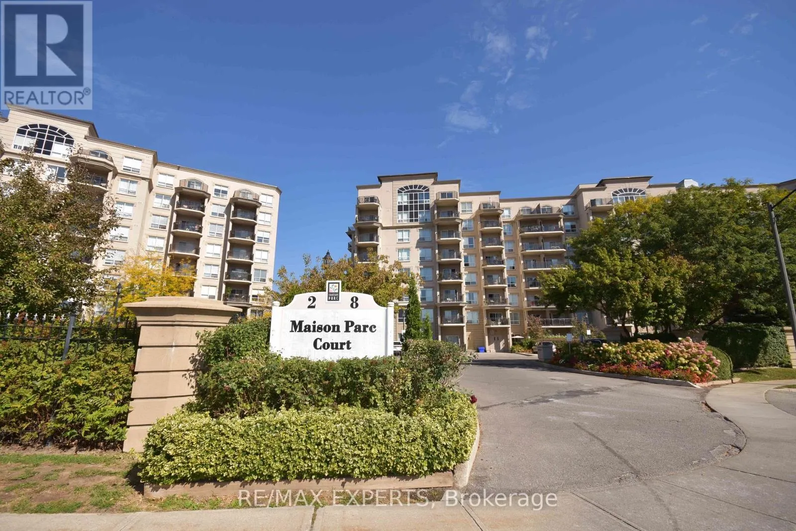 416 - 2 MAISON PARC COURT