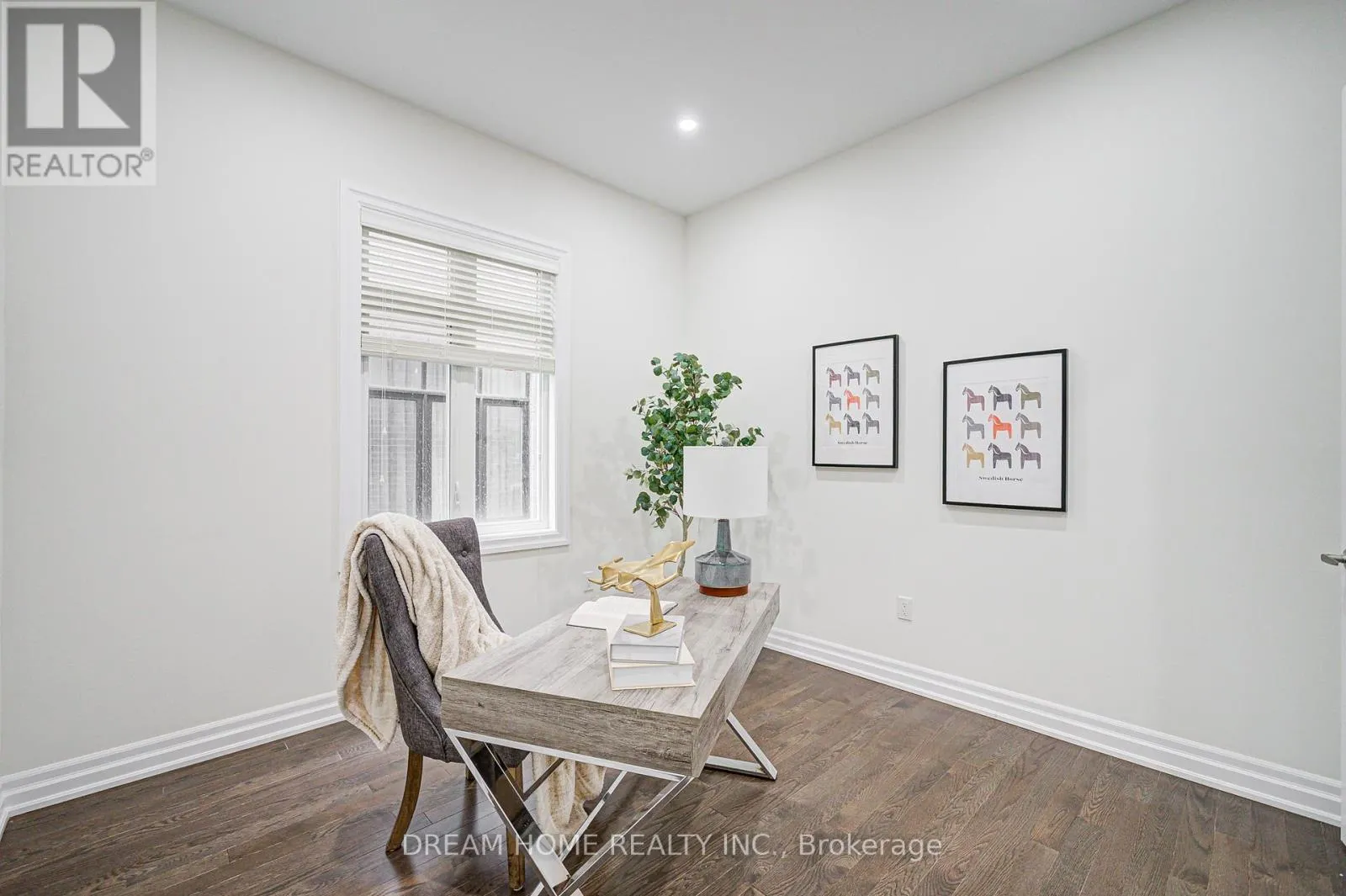 113 BOTELHO CIRCLE