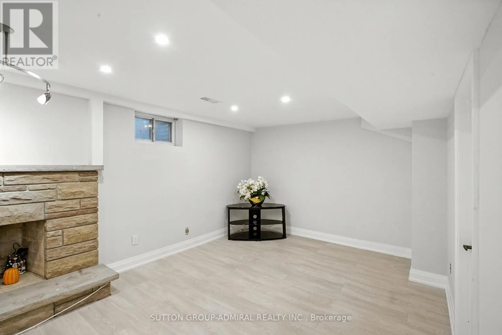 14 WILLOWBROOK ROAD