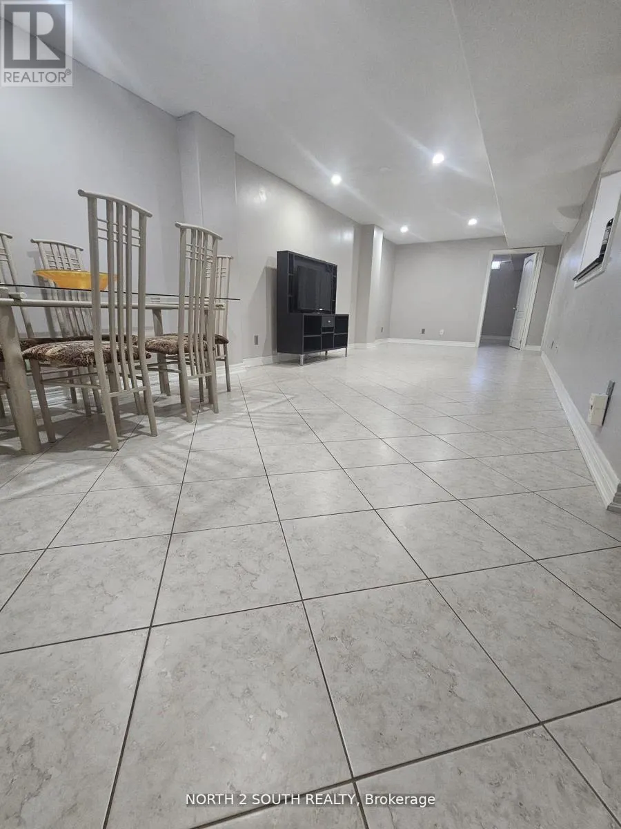 BSMT - 12 VILLANDRY CRESCENT