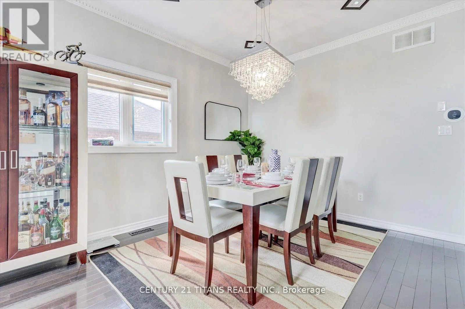 577 ROYALPARK WAY