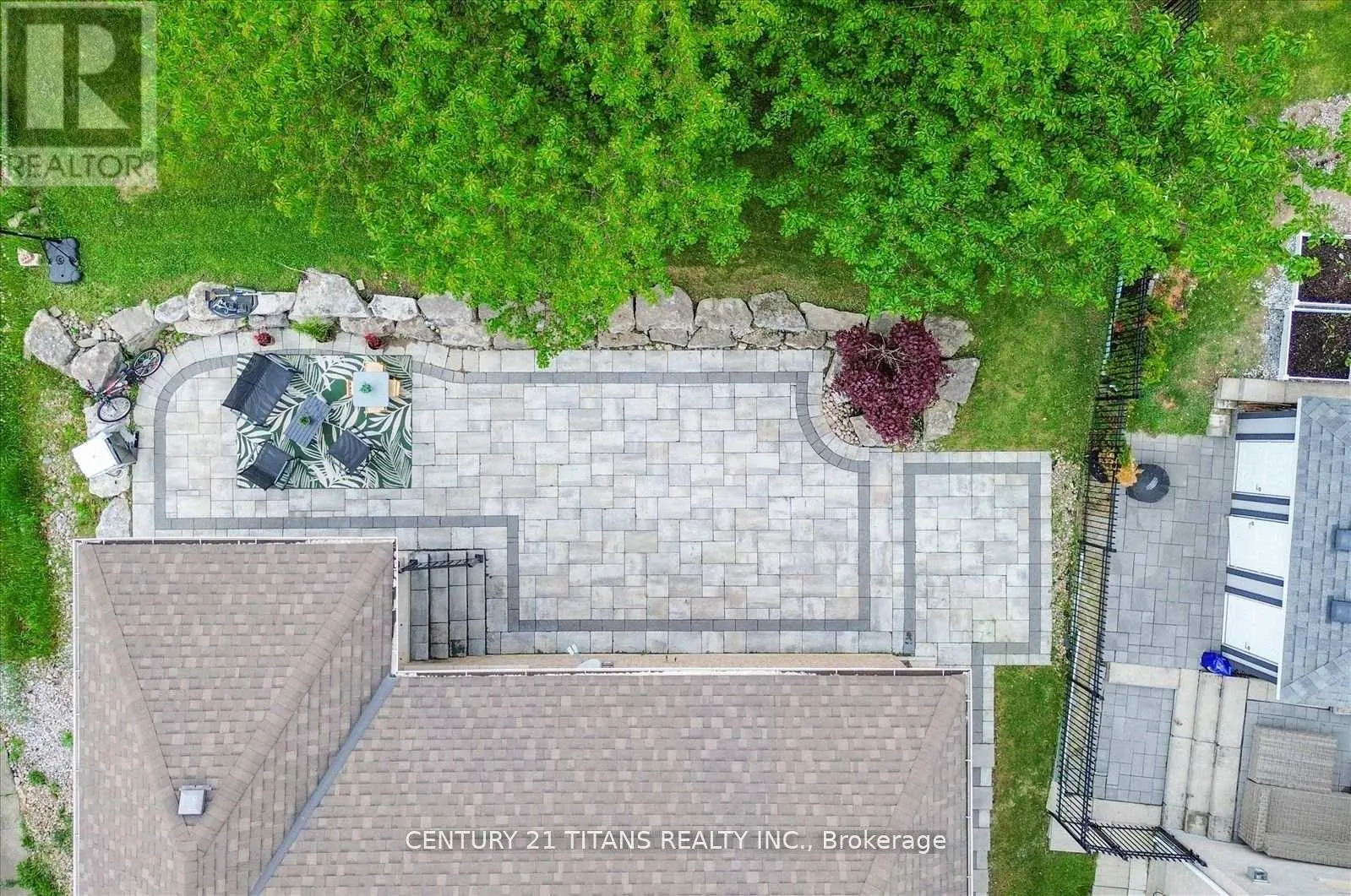 577 ROYALPARK WAY