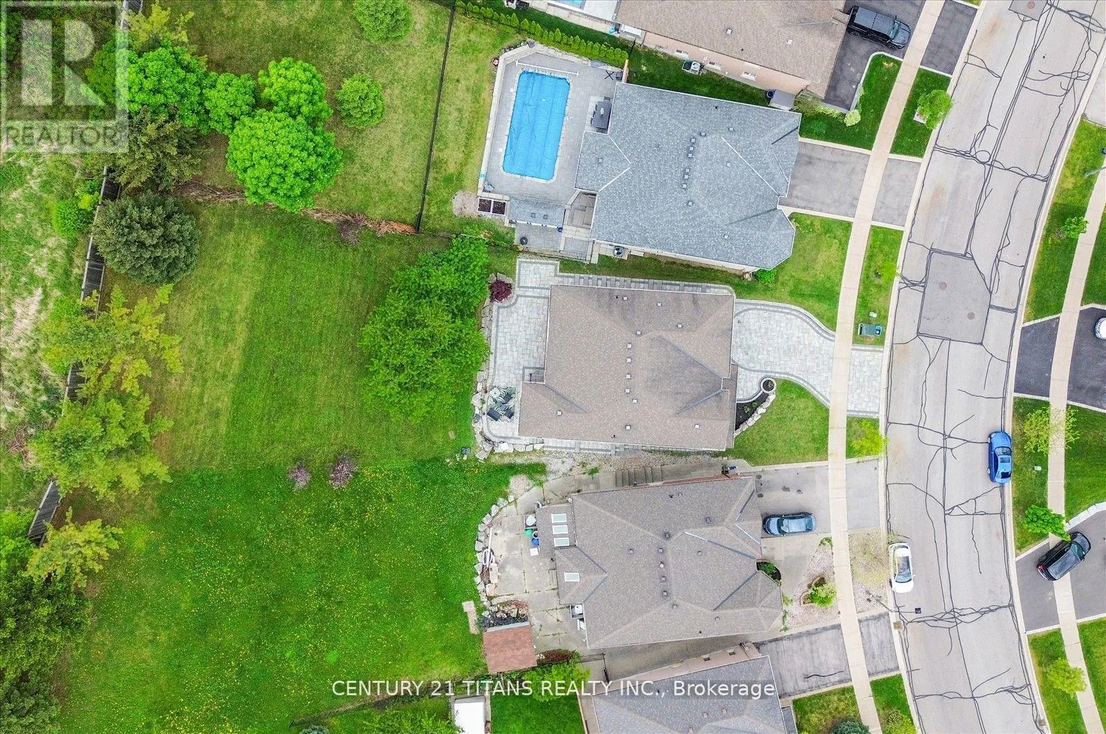 577 ROYALPARK WAY