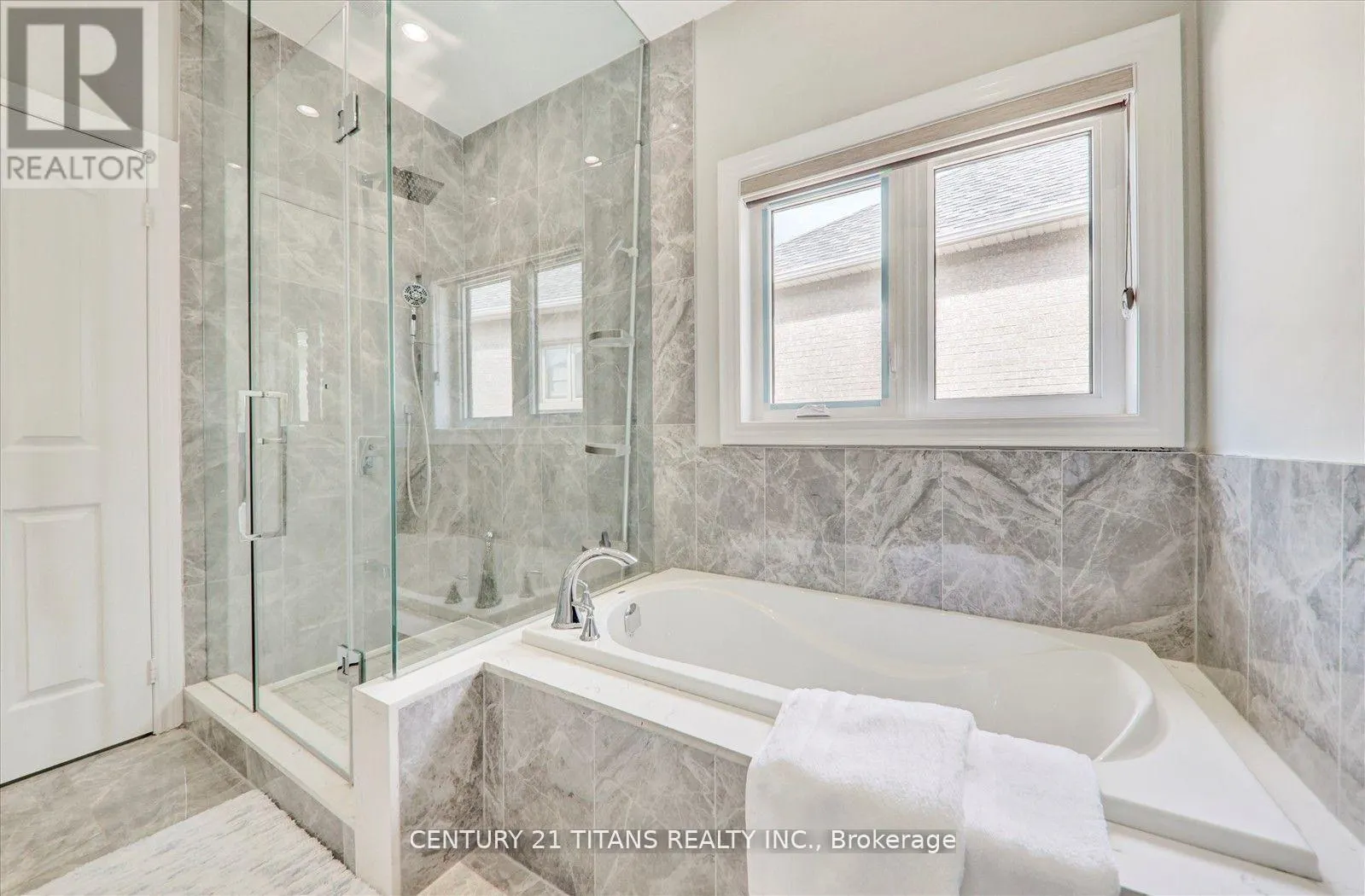 577 ROYALPARK WAY