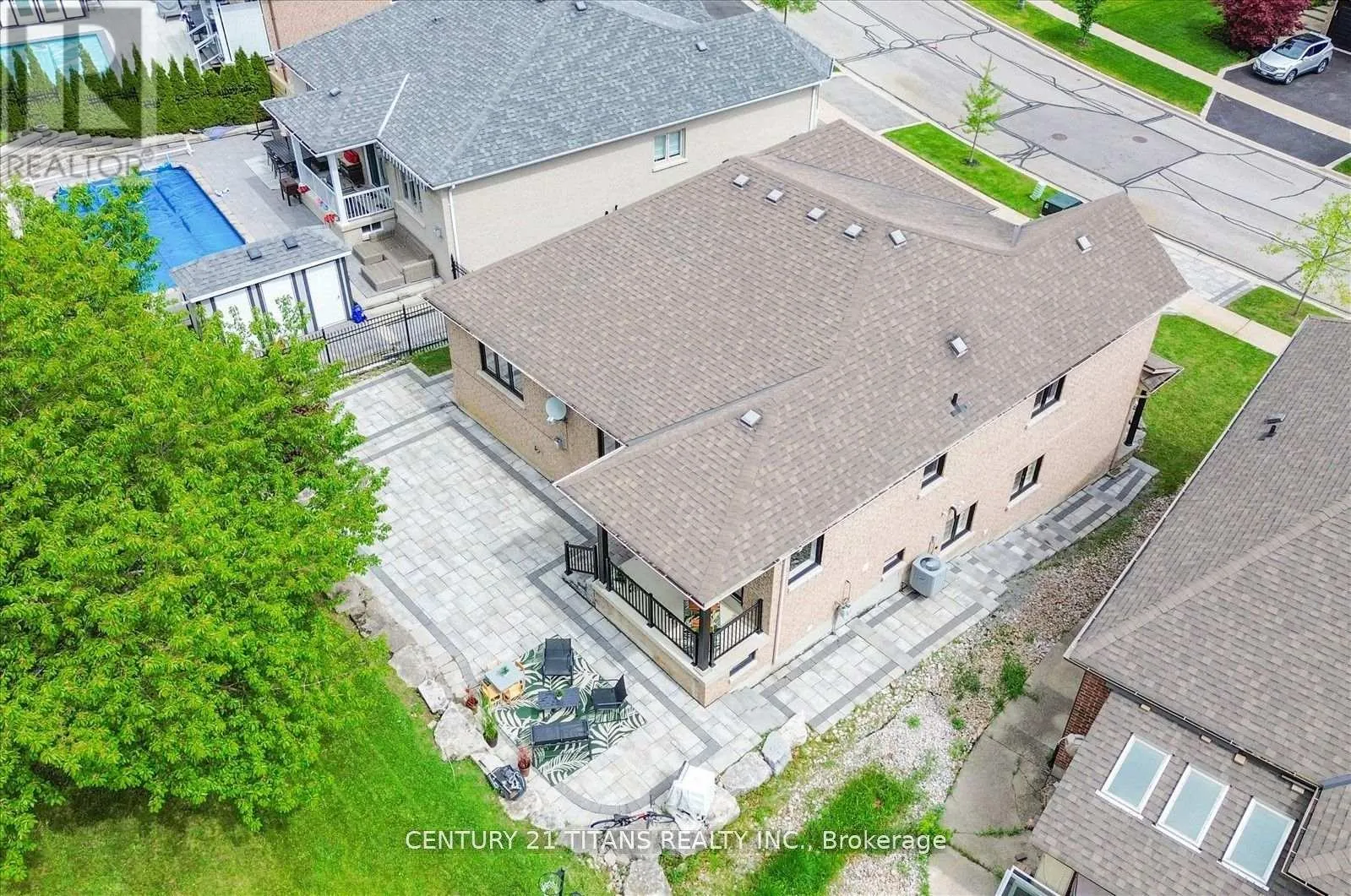 577 ROYALPARK WAY
