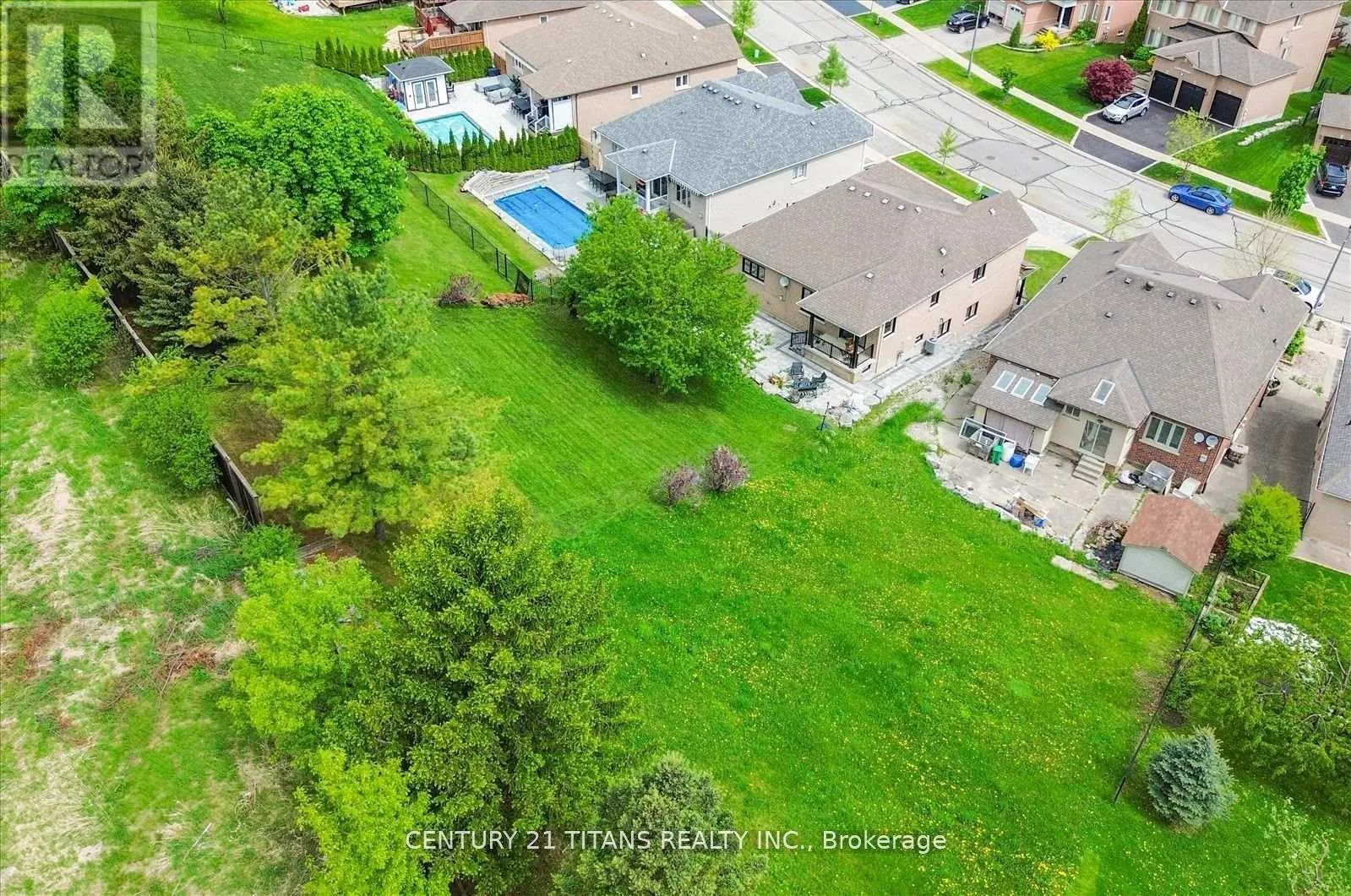 577 ROYALPARK WAY