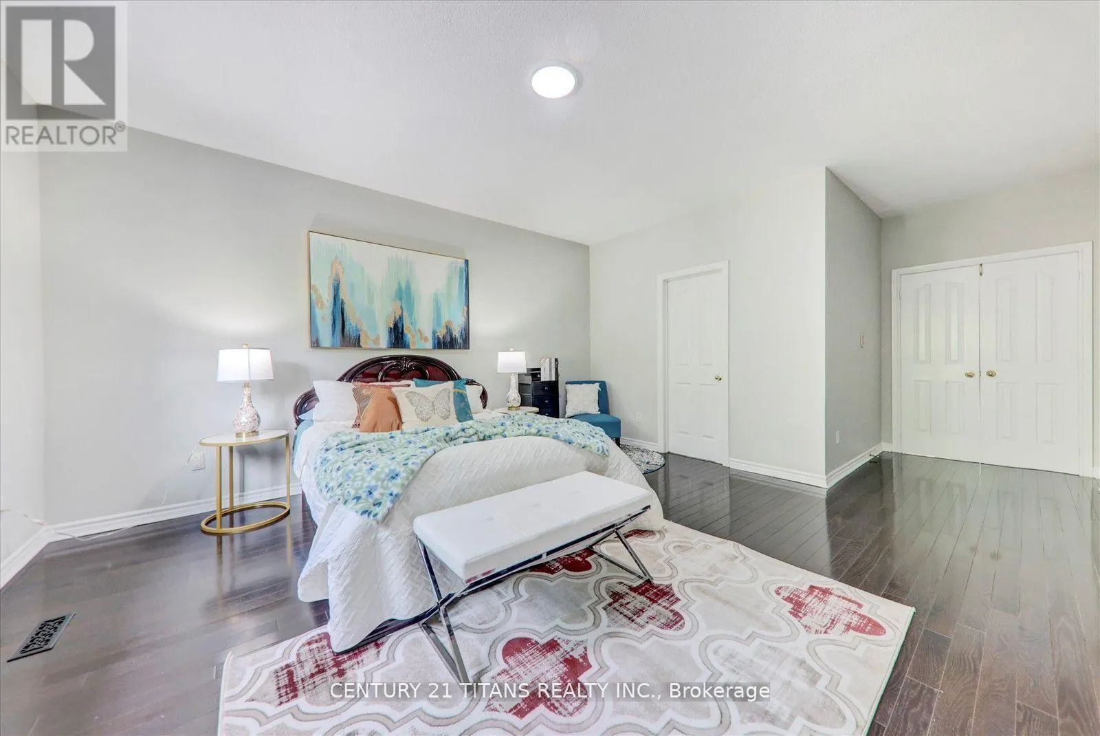 577 ROYALPARK WAY