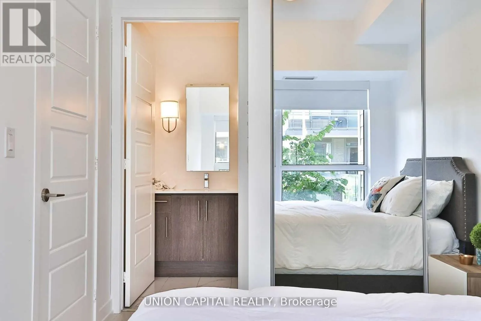 B212 - 271 SEA RAY AVENUE