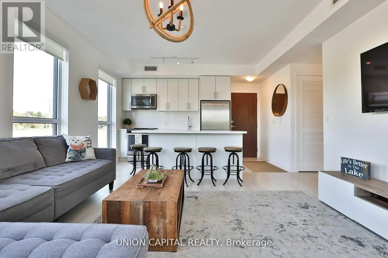 B212 - 271 SEA RAY AVENUE