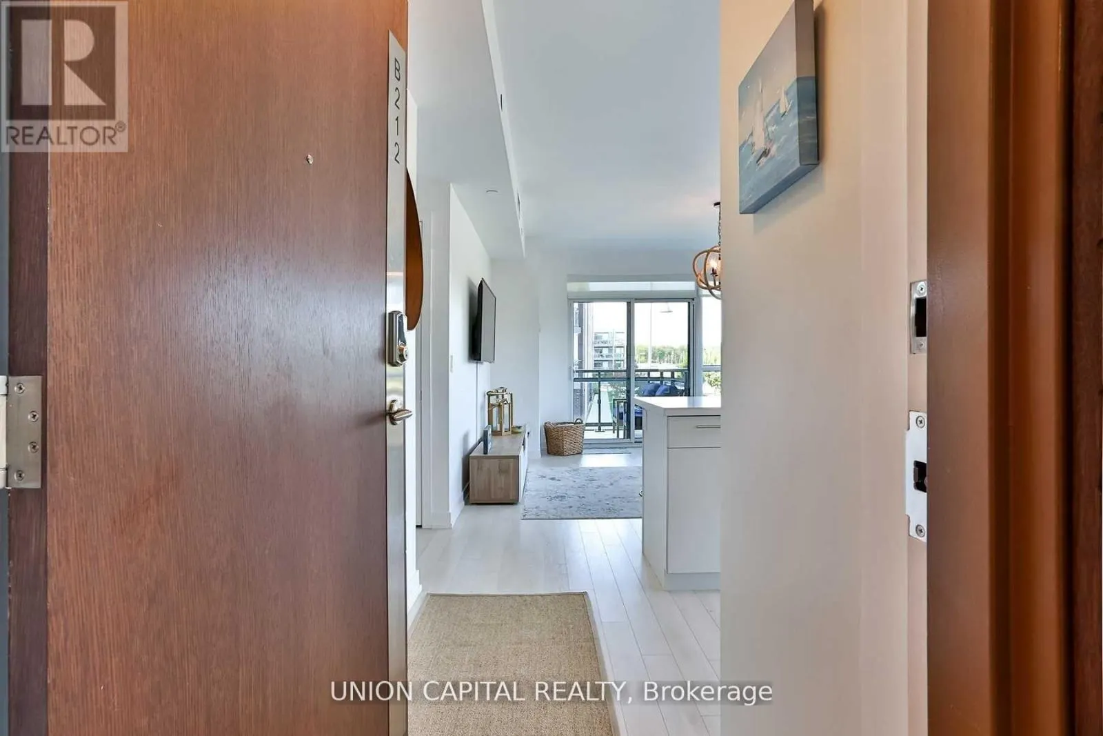 B212 - 271 SEA RAY AVENUE