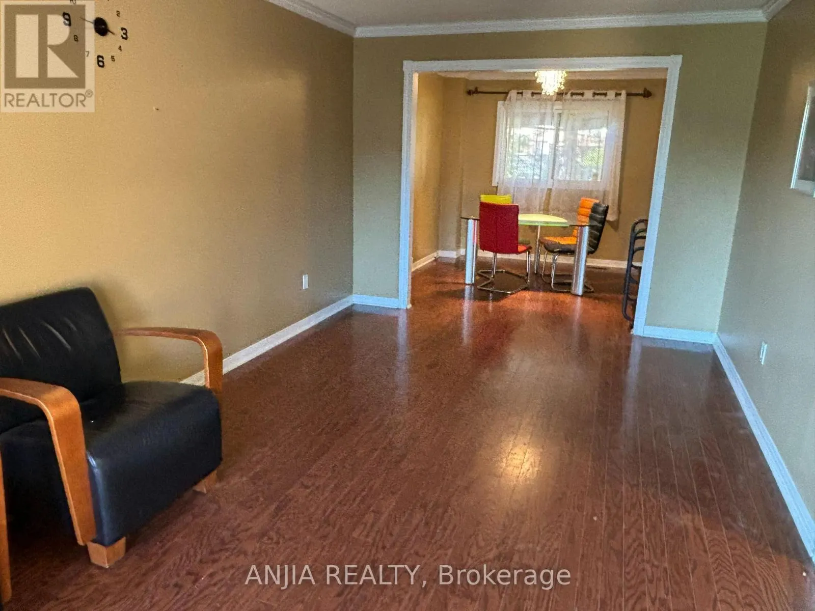 555 RAYMERVILLE DRIVE