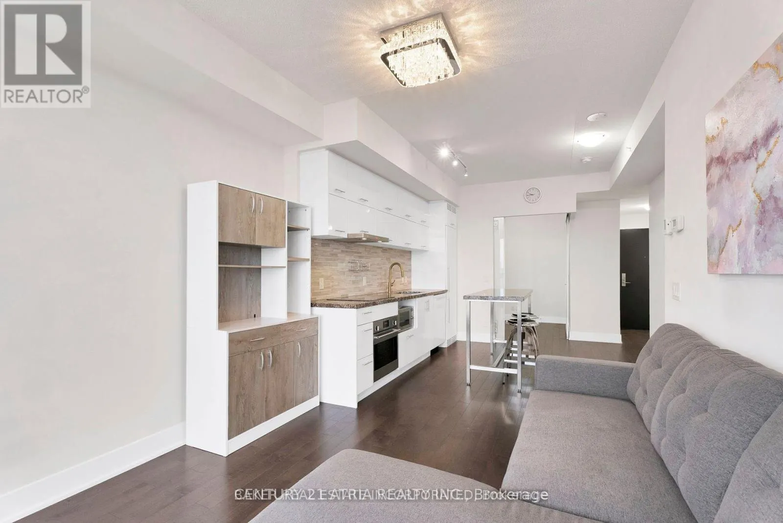 1108 - 8081 BIRCHMOUNT ROAD