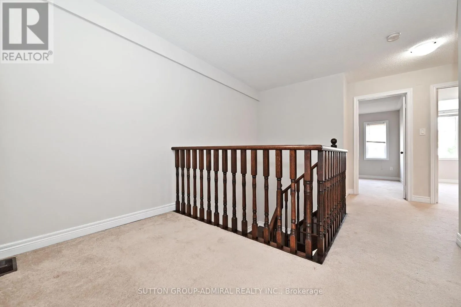 110 SOUTHDOWN AVENUE