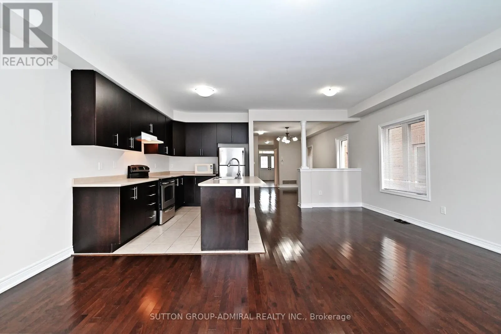 110 SOUTHDOWN AVENUE