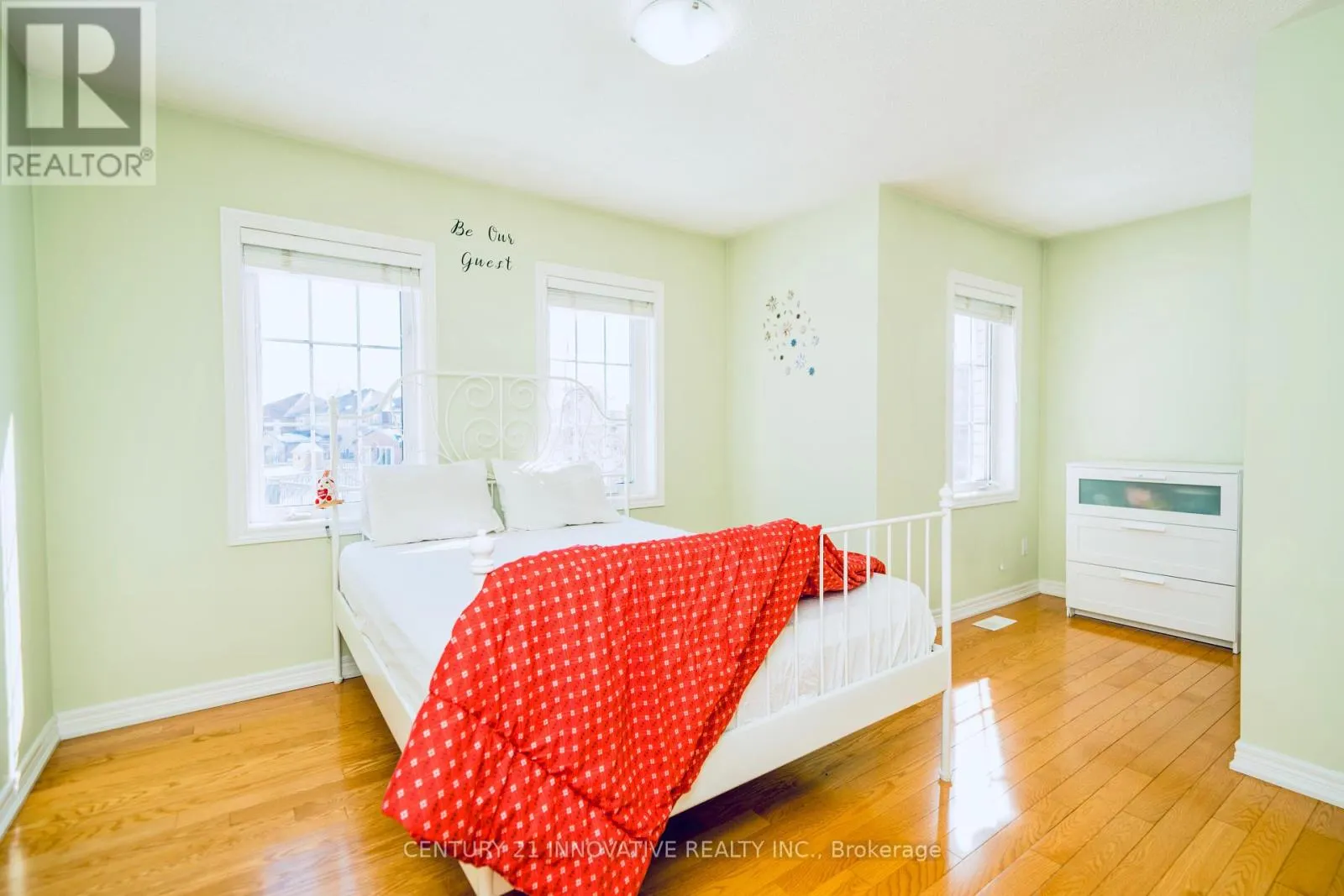 40 NORBURY DRIVE