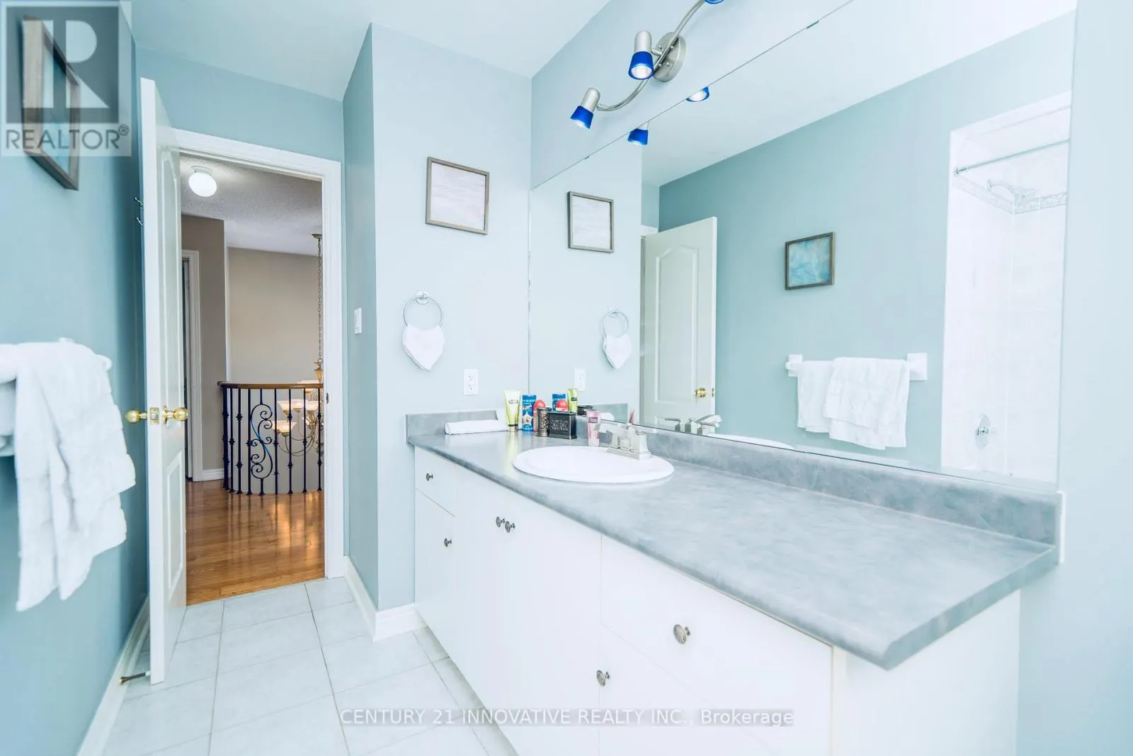 40 NORBURY DRIVE
