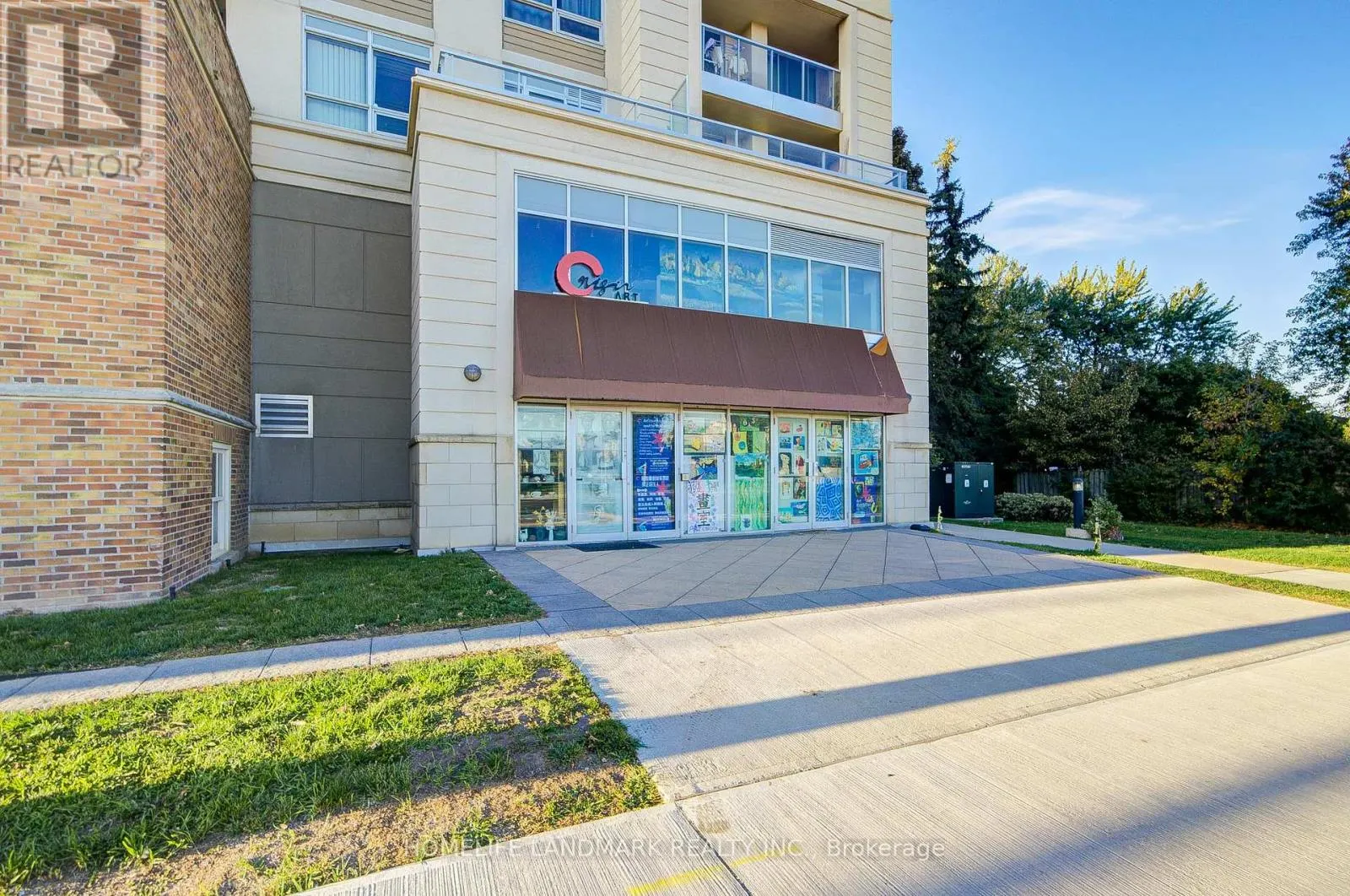 R3 - 4602 STEELES AVENUE