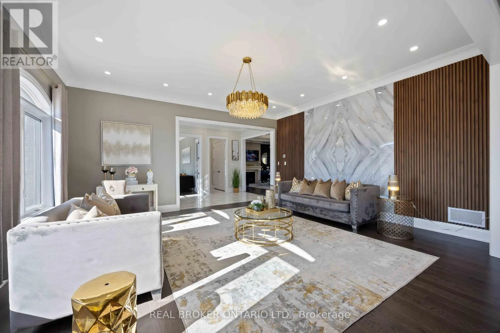 2236 PEMBERTON WAY