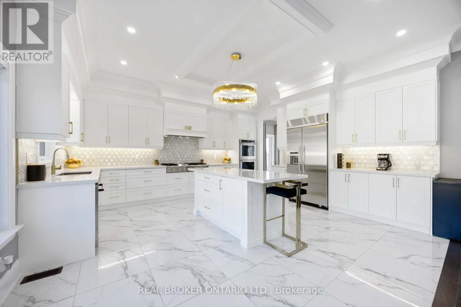 2236 PEMBERTON WAY