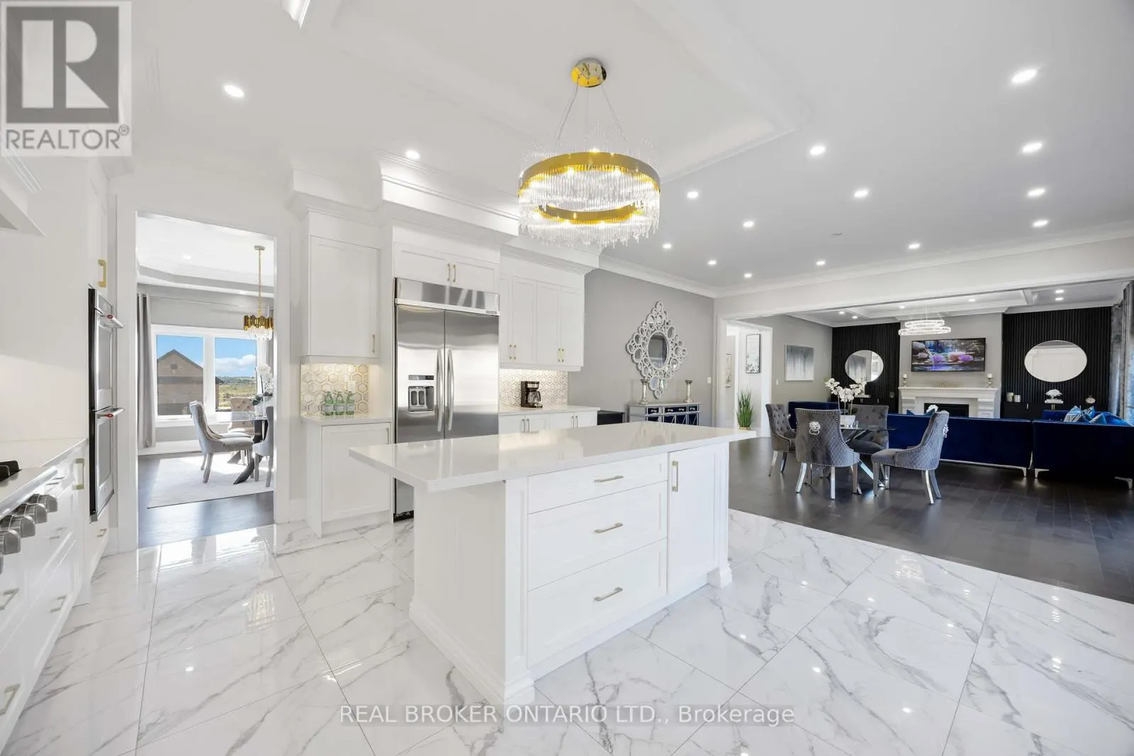 2236 PEMBERTON WAY