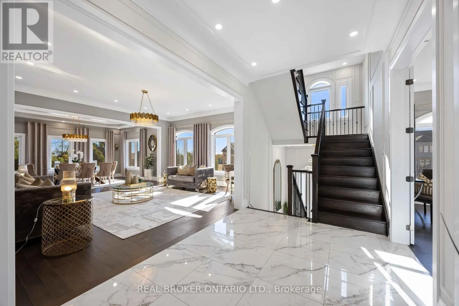 2236 PEMBERTON WAY