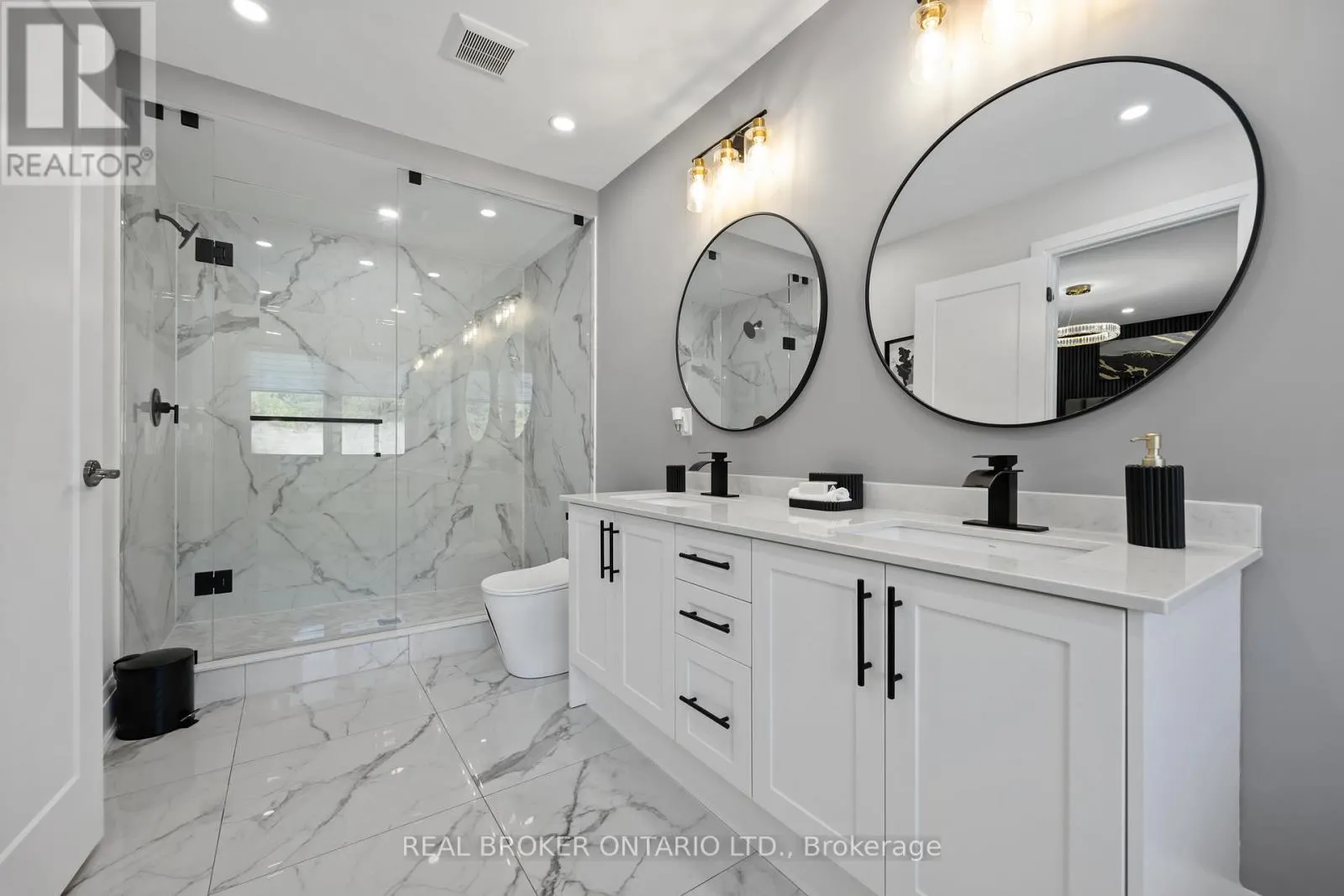 2236 PEMBERTON WAY