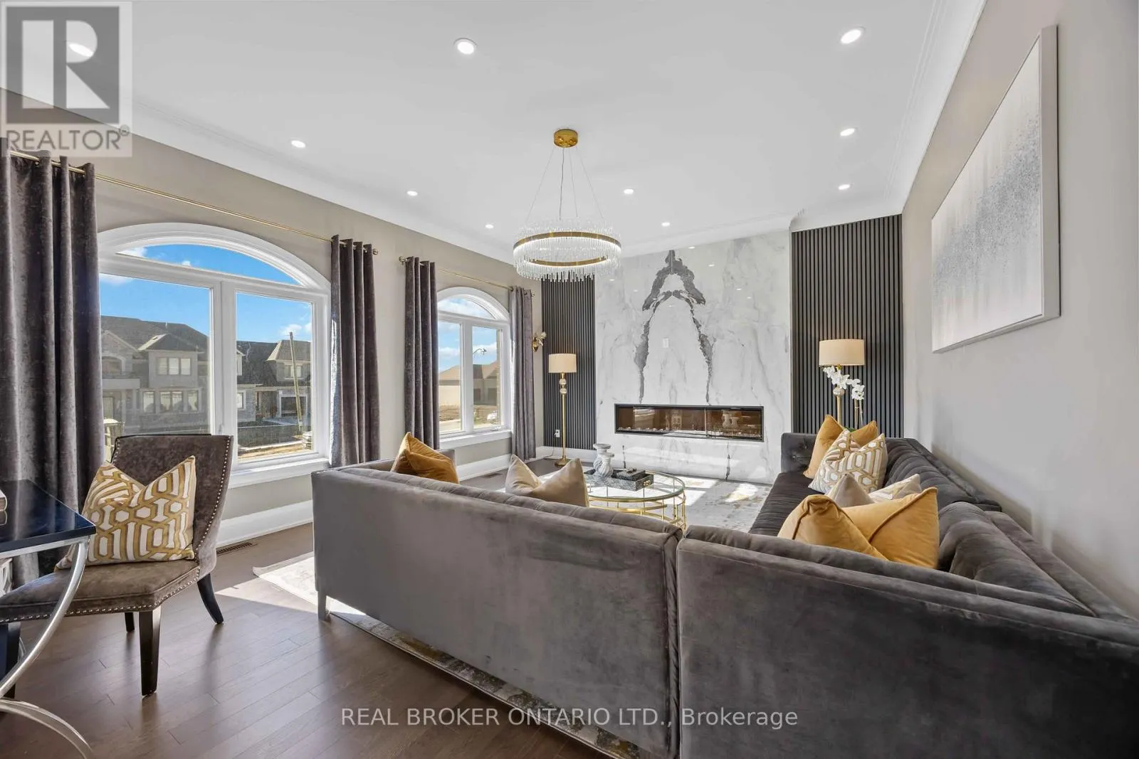 2236 PEMBERTON WAY