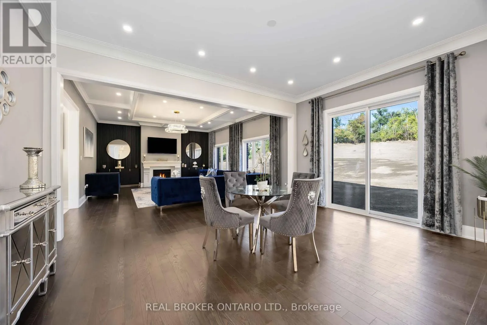 2236 PEMBERTON WAY