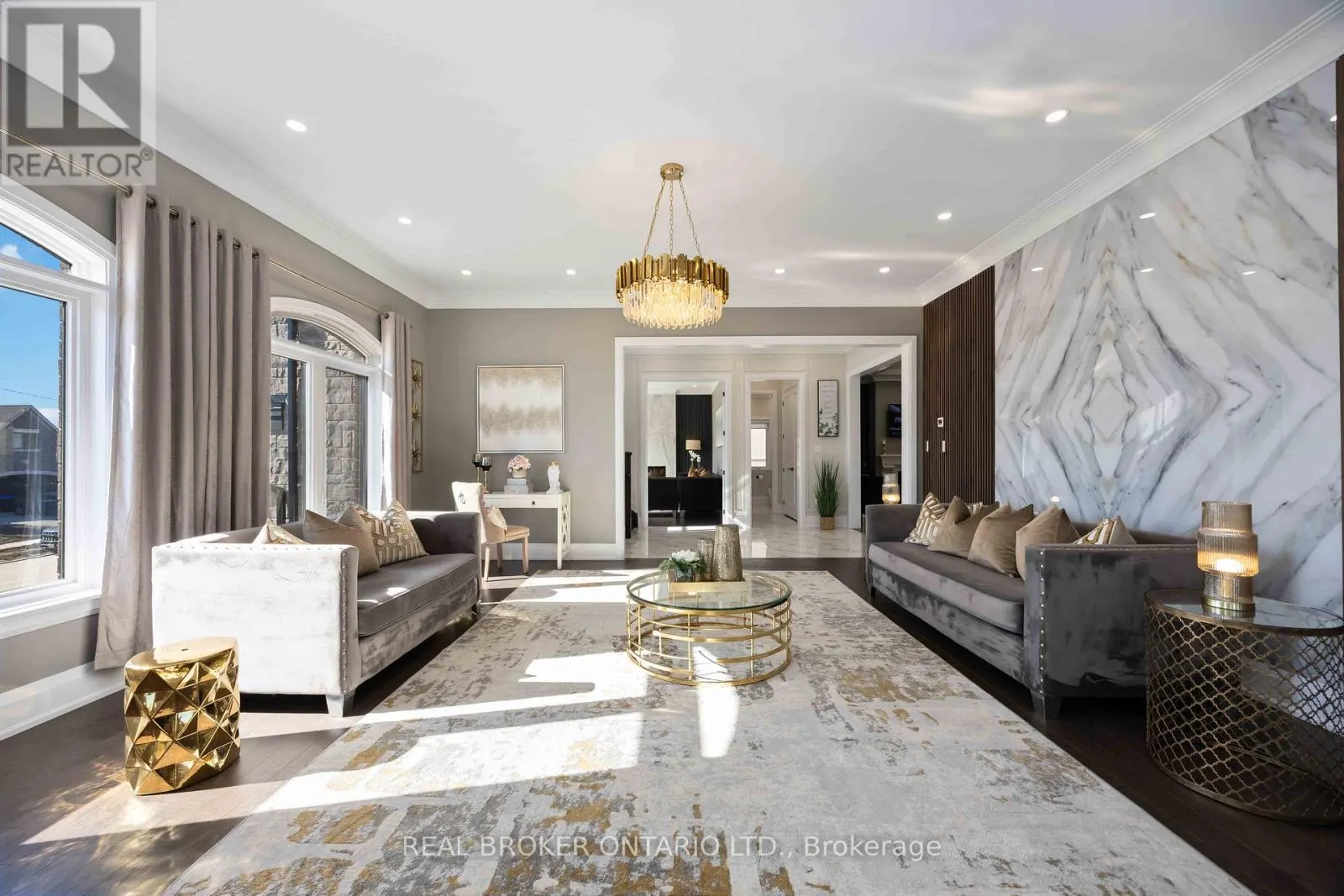 2236 PEMBERTON WAY
