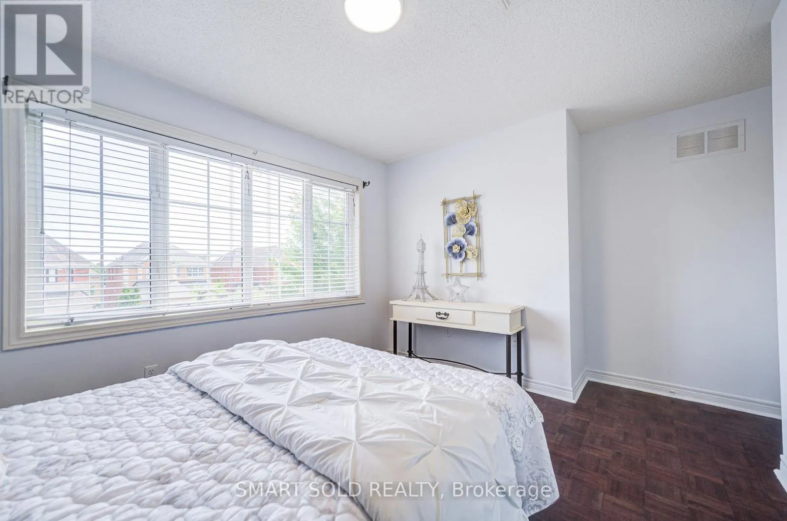40 TUSCANA BOULEVARD