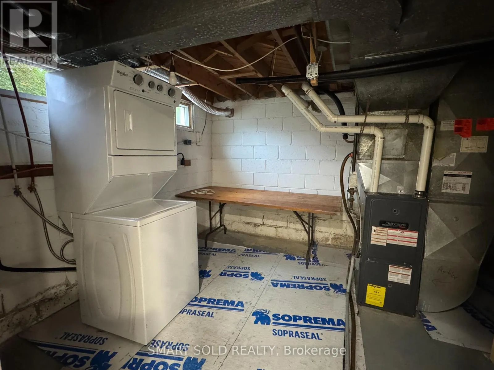 LOWER LEVEL - 414 TAYLOR MILLS DRIVE N