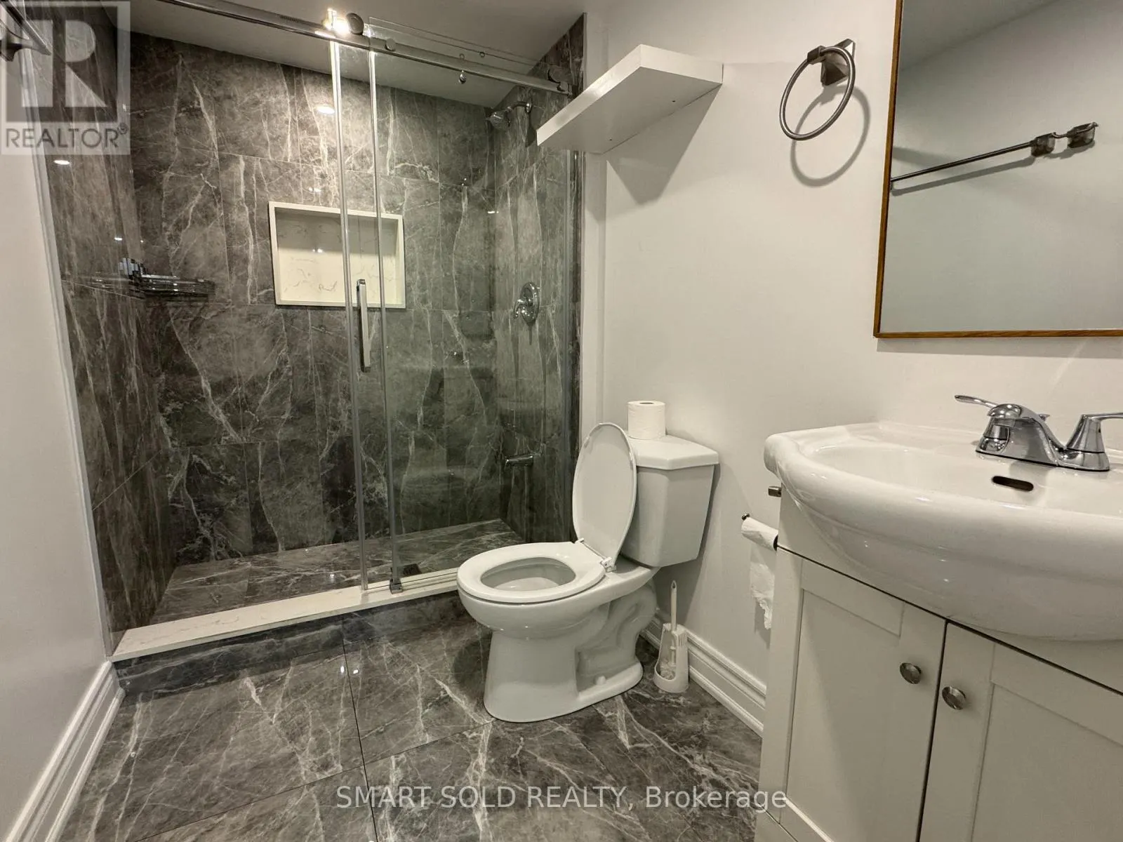 LOWER LEVEL - 414 TAYLOR MILLS DRIVE N