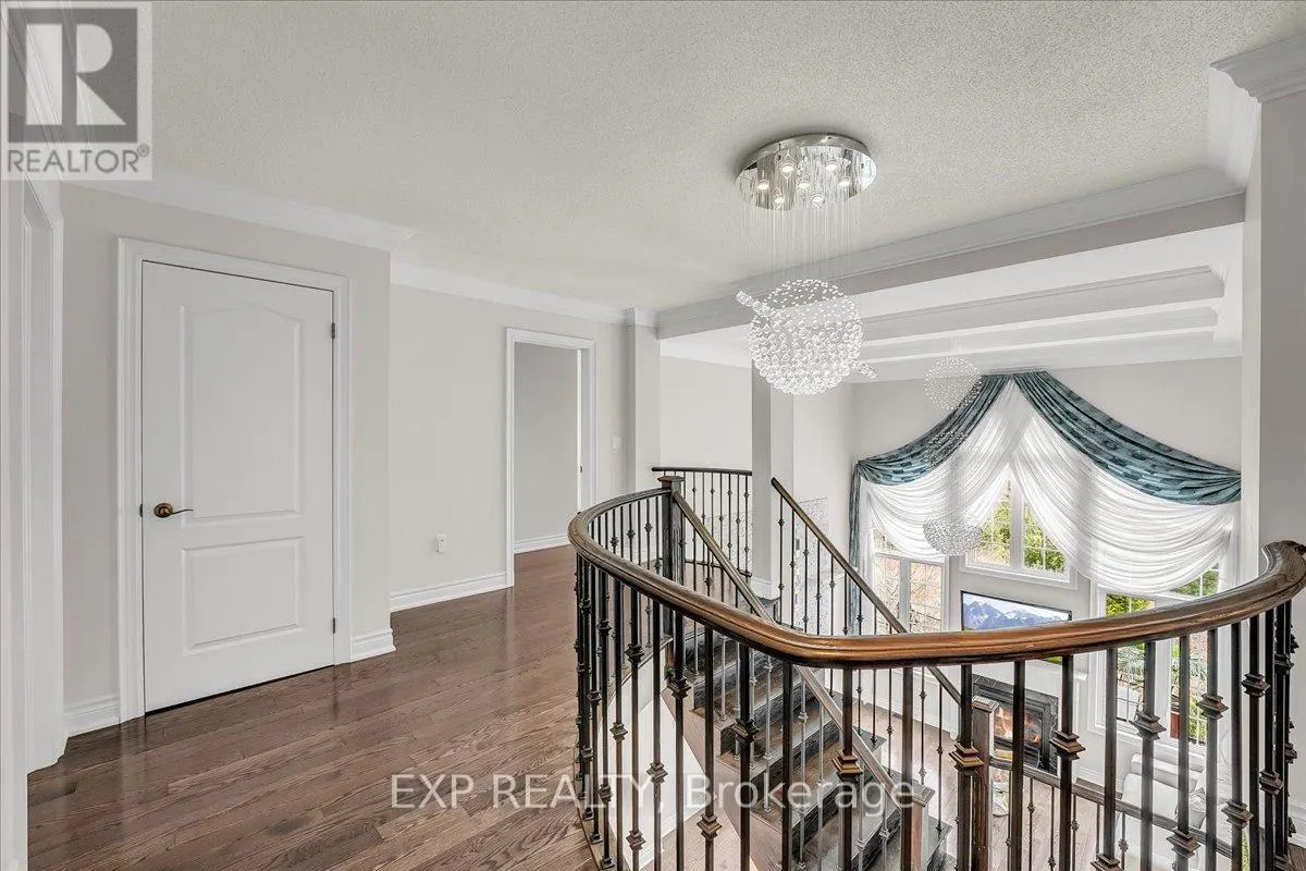 29 WILLIAM BOWES BOULEVARD
