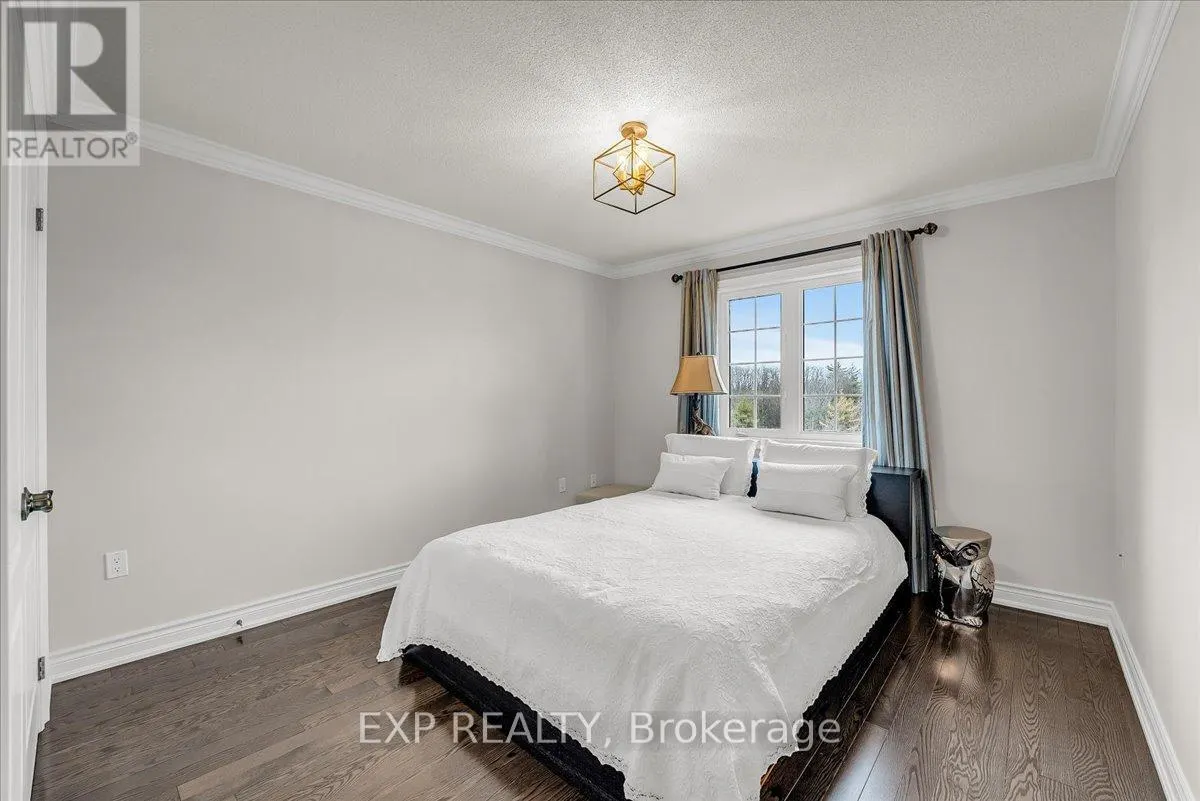 29 WILLIAM BOWES BOULEVARD