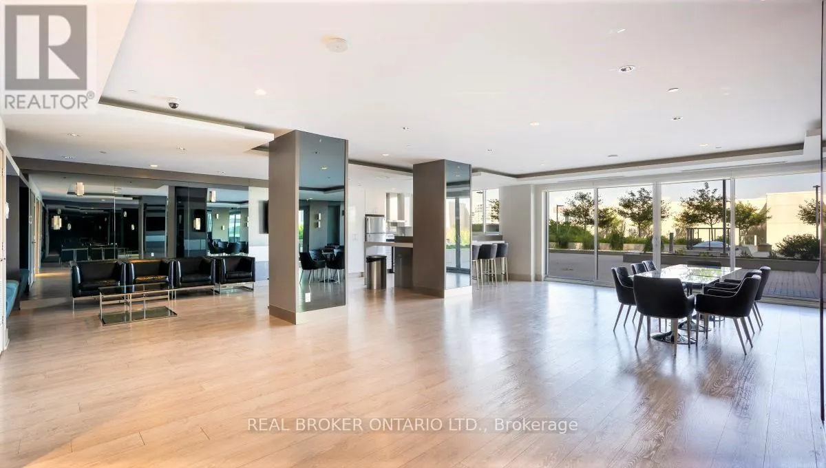 1609 - 7165 YONGE STREET
