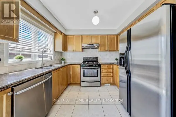 108 KING WILLIAM CRESCENT