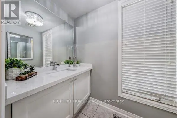 108 KING WILLIAM CRESCENT