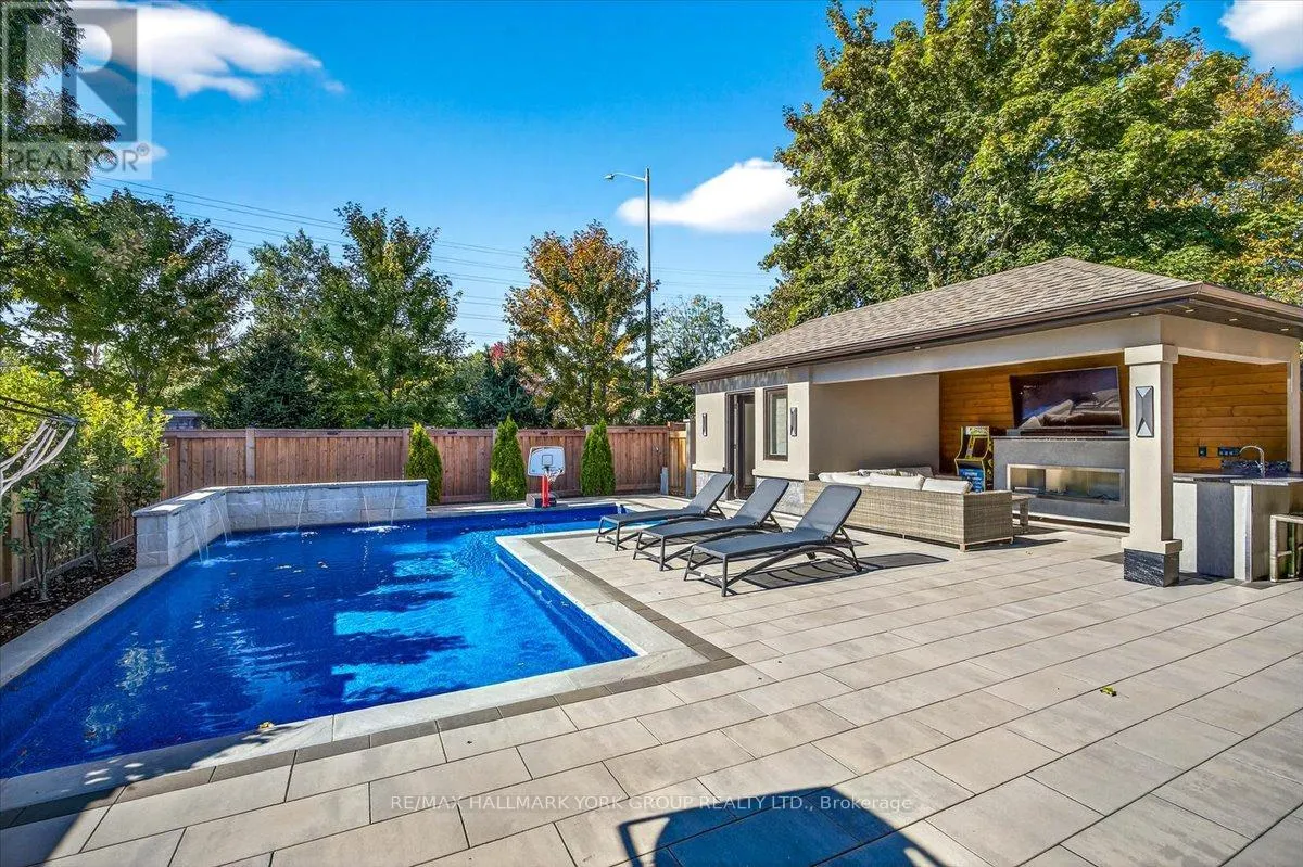 16 WOODLAND TRAIL COURT