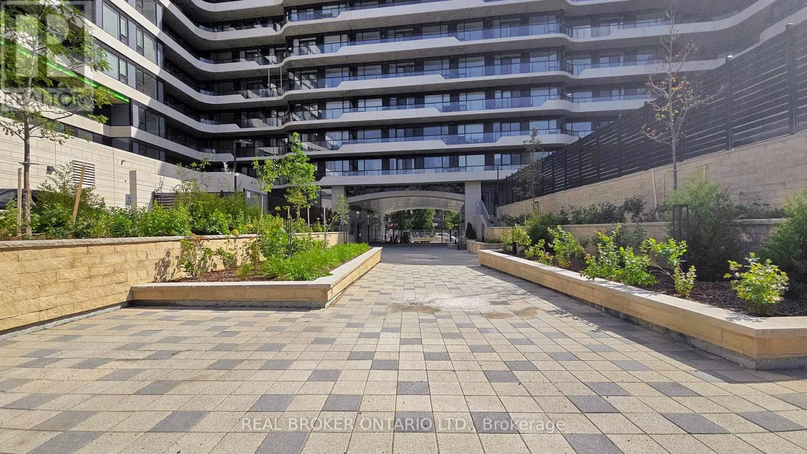 436 - 8188 YONGE STREET