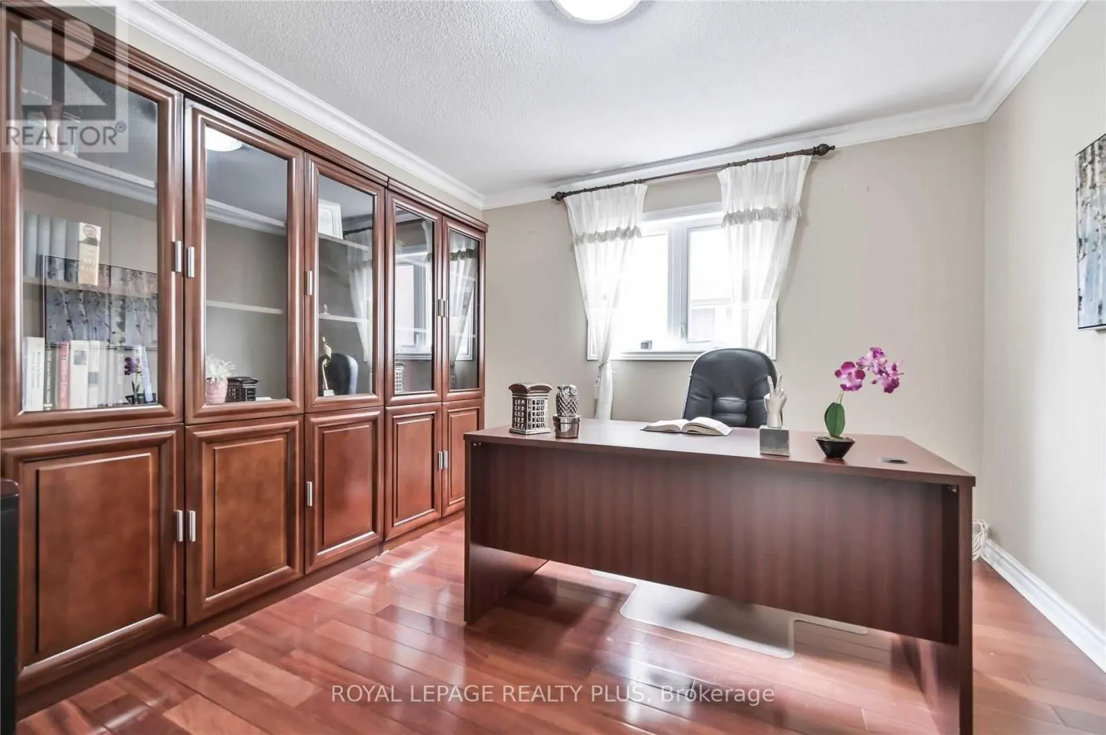 101 VALLEYMEDE DRIVE
