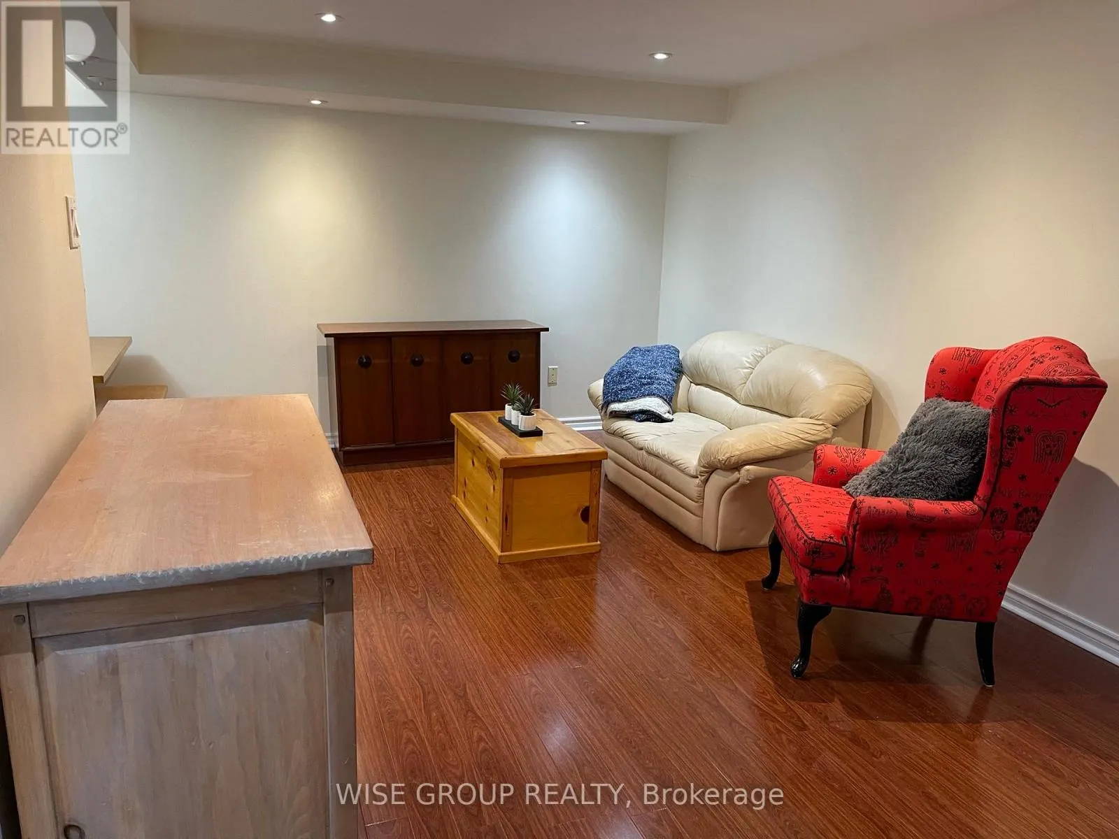 BSMT - 71 GREENBELT CRESCENT