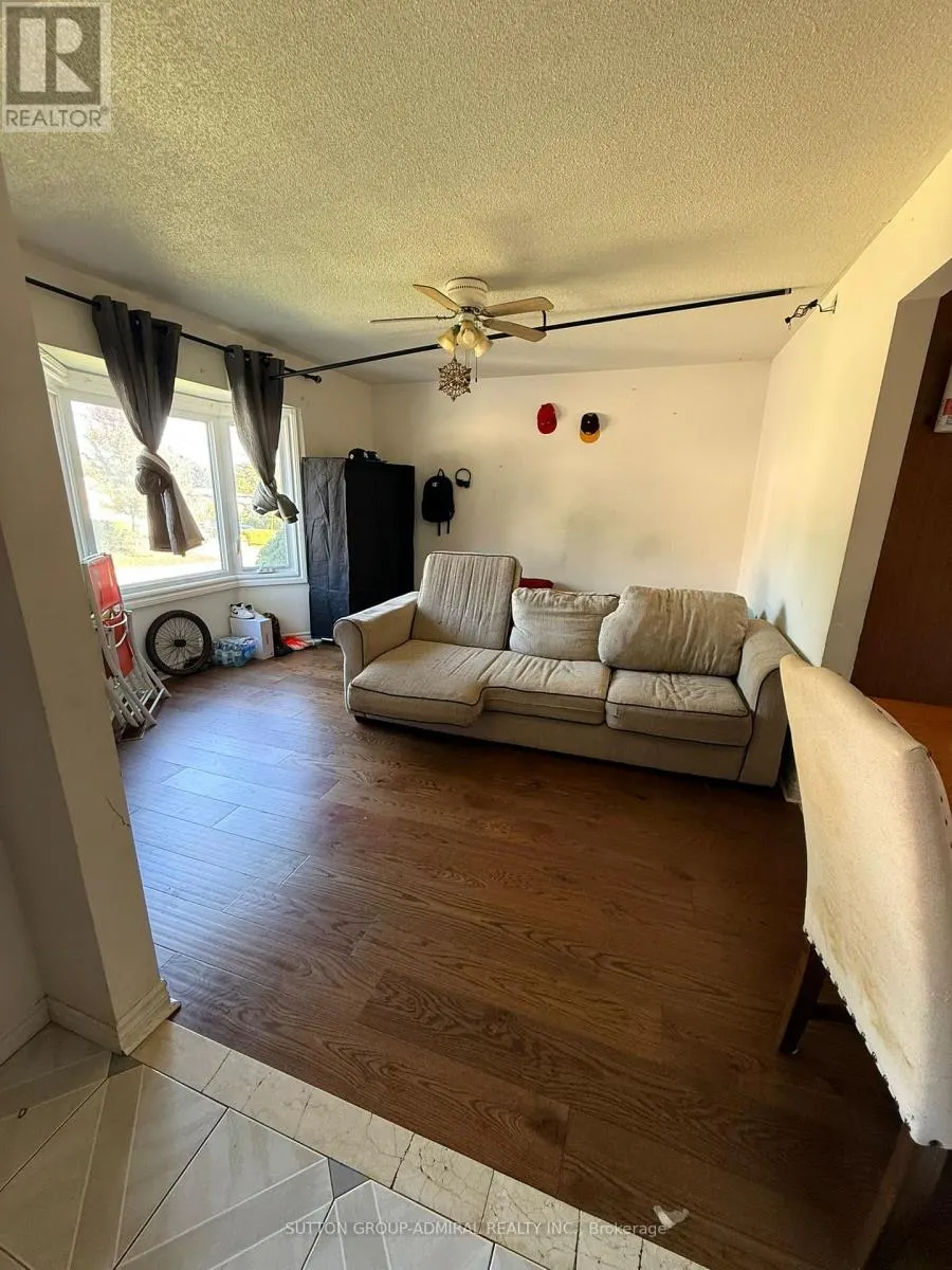 MAIN FLOOR - 166 KULPIN AVENUE