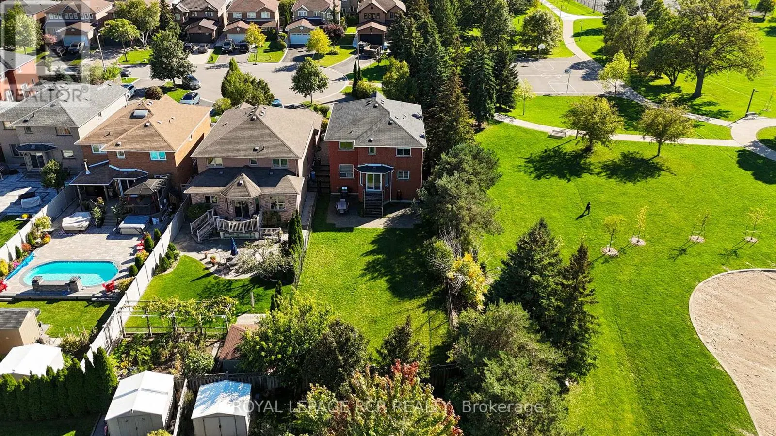 70 ZUCCHET COURT
