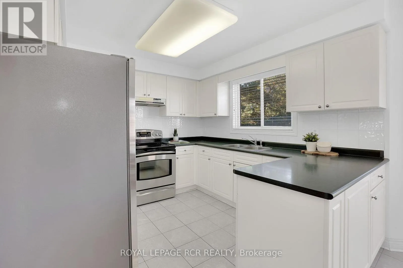 70 ZUCCHET COURT